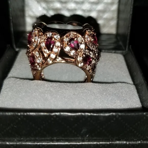 Exquisite Sterling Silver Genuine DiamondSz. 7